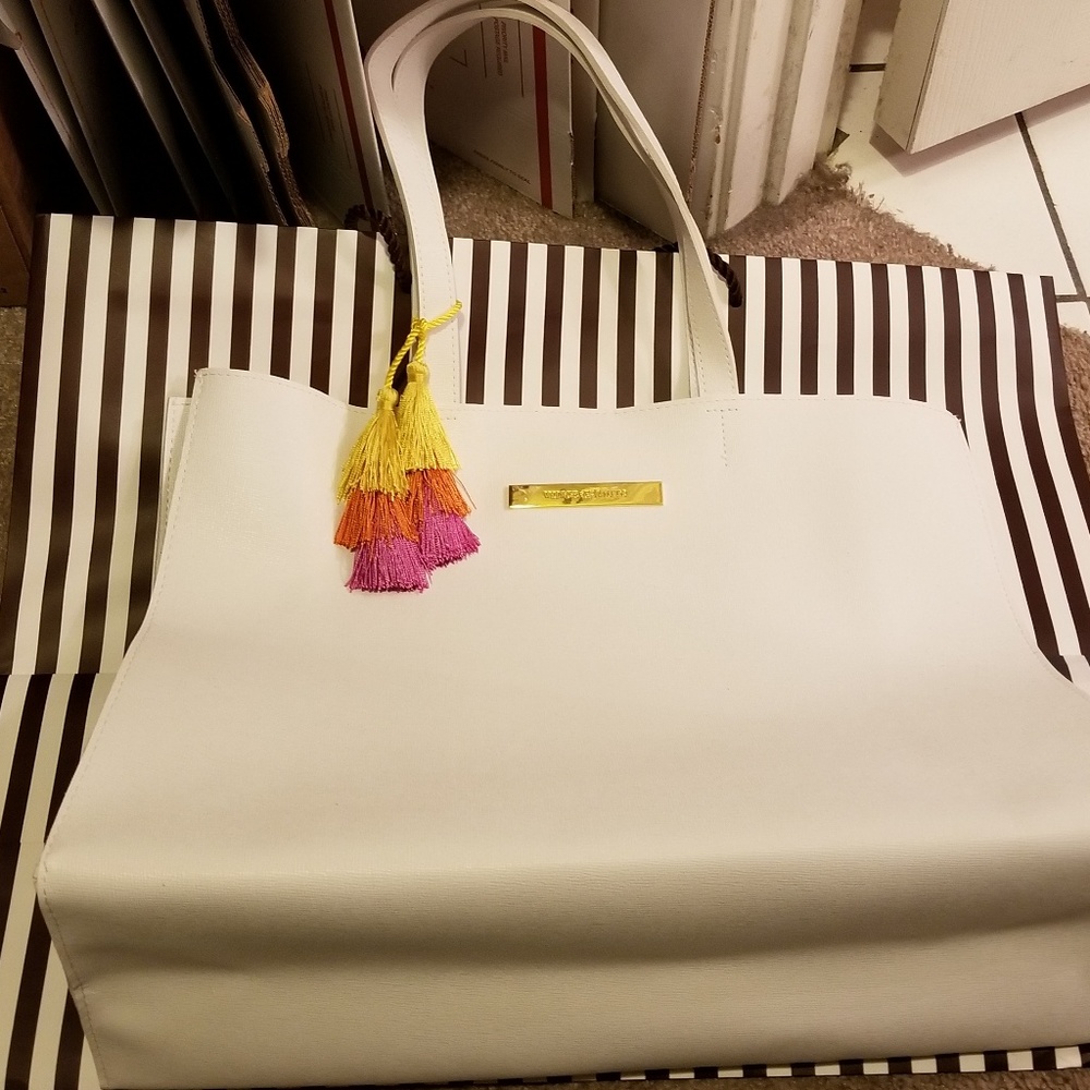 Vince Camuto Tote
